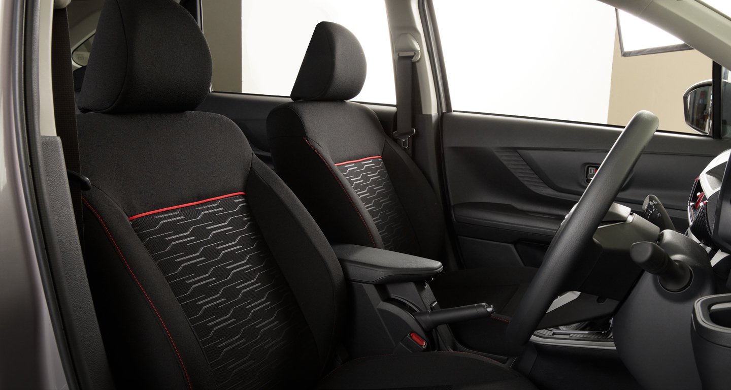 Ergonomic Seat Design_more Sporty and Provide Better Comfort-xenia